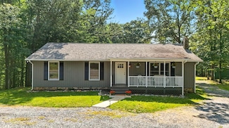 1166 E Lois Ct, Bedford, VA 24523