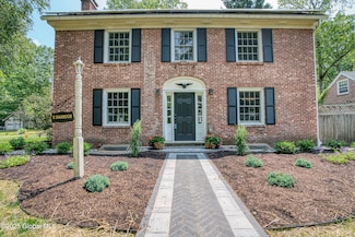 2 Darroch Rd, Delmar, NY 12054