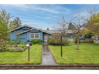 215 SE 111th Ave, Portland, OR 97216