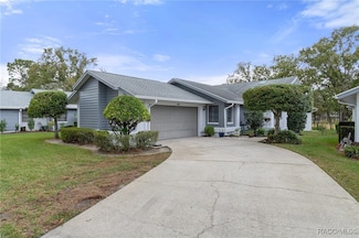 46 Masters Dr S, Homosassa, FL 34446