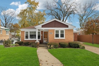 9219 S Spaulding Ave, Evergreen Park, IL 60805