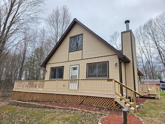 3200 Lake of the Pines Dr, Lake, MI 48632