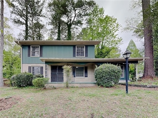 138 Candlelight Ln SW, Atlanta, GA 30331