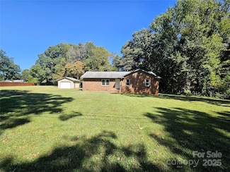 600 Touch Me Not Ln, Charlotte, NC 28216