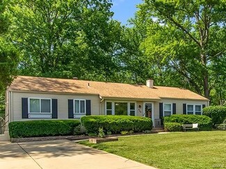 626 Dennison Dr, Ballwin, MO 63021