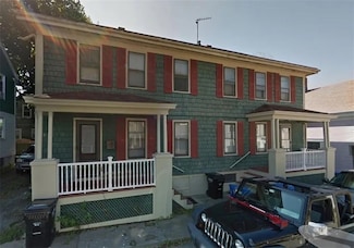 15 Kilburn Ct, Newport, RI 02840