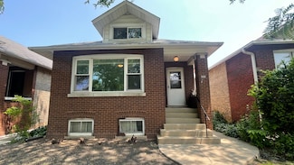 5247 N Kimball Ave, Chicago, IL 60625