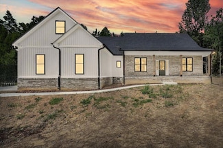 1151 Tucker School Rd, Cohutta, GA 30710