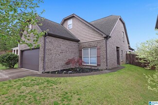 292 Glen Cross Dr, Trussville, AL 35173