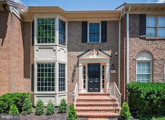 5725 Brewer House Cir, Rockville, MD 20852