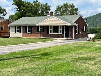323 Culpepper Ave, Buchanan, VA 24066