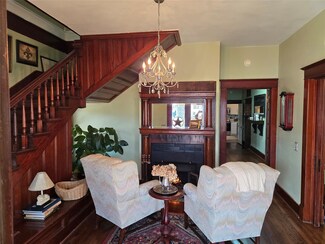 284 S Main St, Rusk, TX 75785