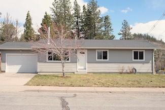 386 Dakota St, Weed, CA 96094