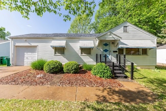 1231 Bakewell Dr, Saint Louis, MO 63137