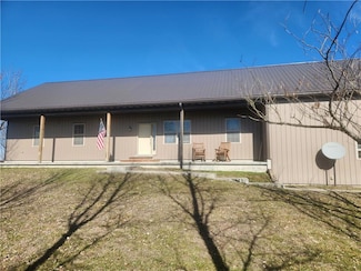 3337 Reno Rd, Ottawa, KS 66067