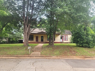 814 W Kolstad St, Palestine, TX 75801