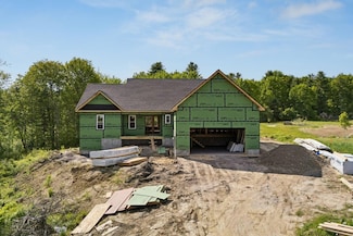 32 Middle Jam Rd, Gorham, ME 04038