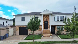 1070 Woodrow Rd, Staten Island, NY 10312