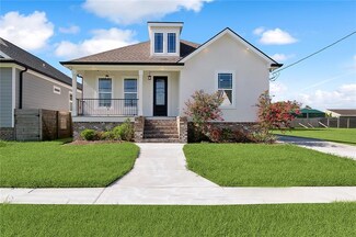 7228 Patricia St, Arabi, LA 70032