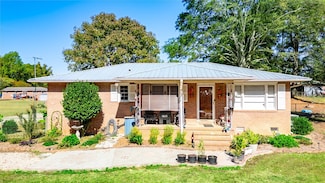 104 Mirriam St, Iva, SC 29655