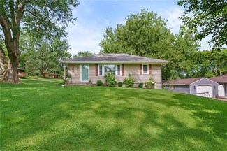 730 N 5th St, Carlisle, IA 50047