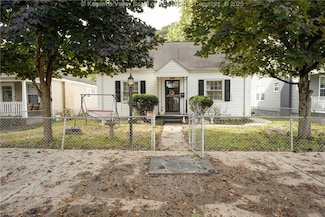 4403 Washington Ave SE, Charleston, WV 25304