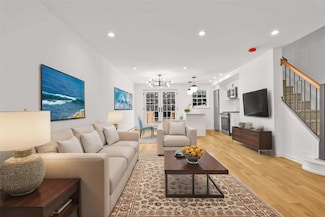 3951 45th St Unit 1, Sunnyside, NY 11104