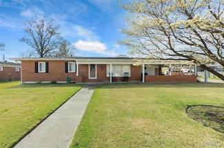 734 Mimosa Dr, Sikeston, MO 63801