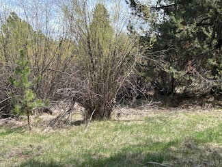 15475 Cascade Dr, La Pine, OR 97739