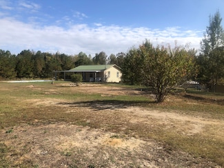 683 Green St, Shorter, AL 36075