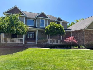351 Laurel Oaks Ln, Heath, OH 43056