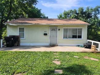 9808 E 22nd St S, Independence, MO 64052