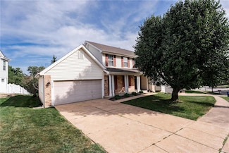 16462 Green Pines Dr, Ballwin, MO 63011