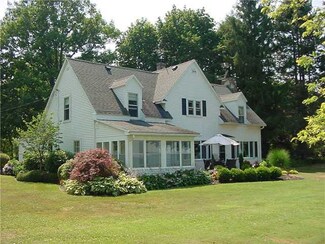 6793 Lakeview Rd, Sodus, NY 14551