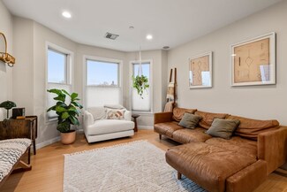 366 W 2nd St Unit 4, Boston, MA 02127