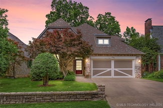 243 E 27th Place, Tulsa, OK 74114
