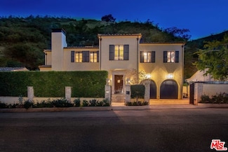 1445 N Bundy Dr, Los Angeles, CA 90049