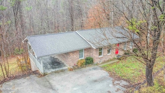 1910 Spring Hill Dr, Sevierville, TN 37876