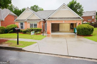 1526 Lechemin Dr, Snellville, GA 30078