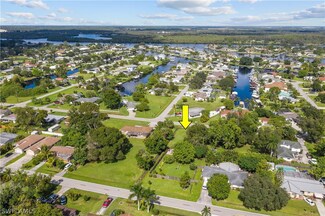 13325 Caribbean Blvd, Fort Myers Shores, FL 33905