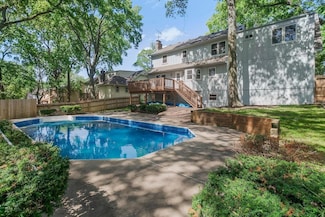 7030 Caenen Ave, Shawnee, KS 66216