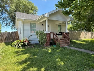 410 E Elm St, Orrick, MO 64077