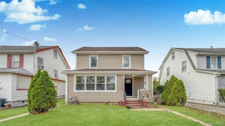 64 S Montgomery St, Valley Stream, NY 11580
