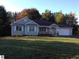 6107 Jeffrey Place, Grawn, MI 49637