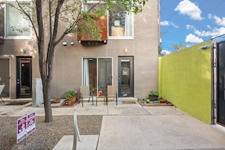873 Silver Ave SW, Albuquerque, NM 87102