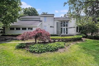 1002 Coldspring Dr, Northville, MI 48167