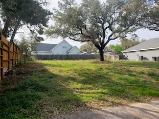 1906 Crazyhorse Pass, Austin, TX 78734