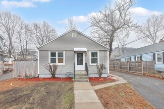 34 Brooks St, Springfield, MA 01109