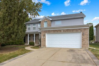 27 S California Ave, Mundelein, IL 60060