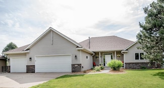 3715 Blackhawk Lake Ct, Saint Paul, MN 55122